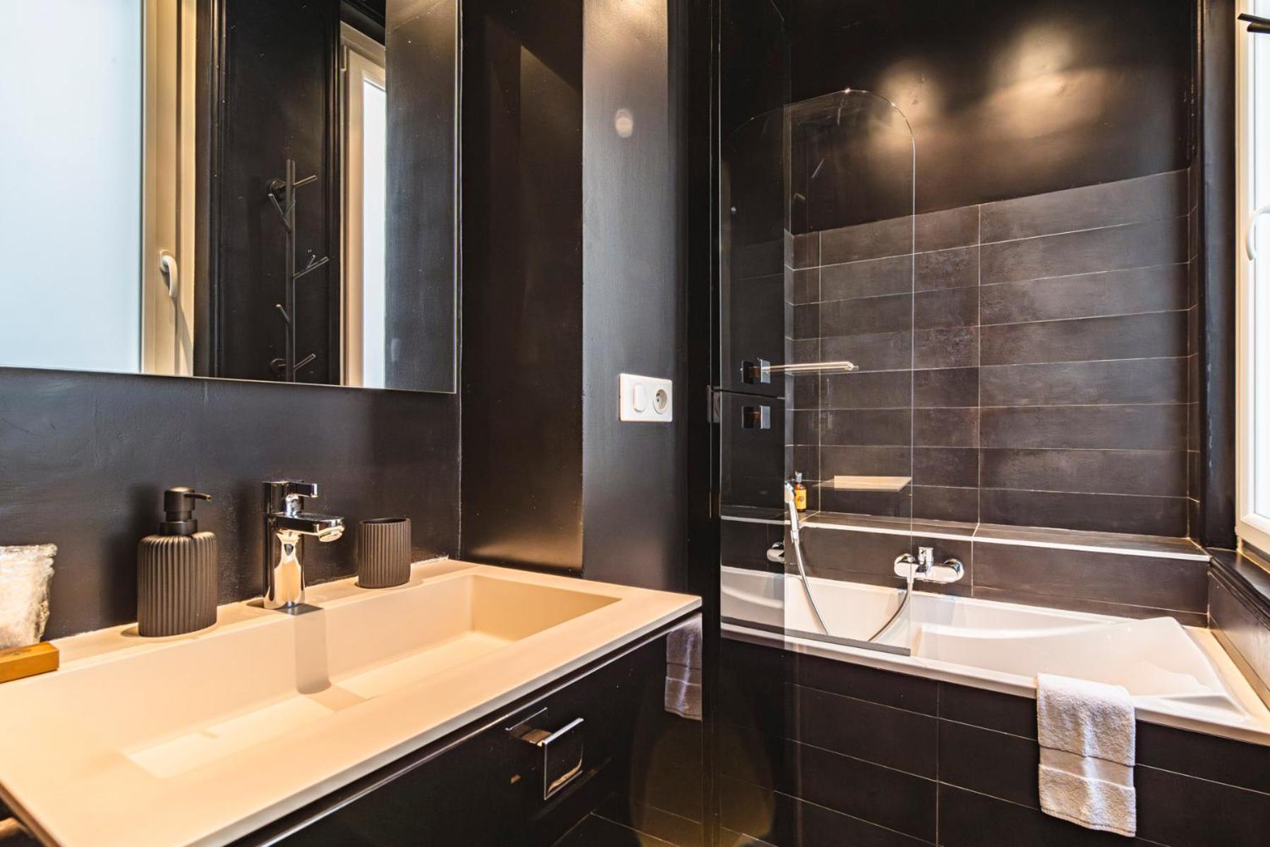 L'Elegance Vue Parc Apartment Reims Bagian luar foto