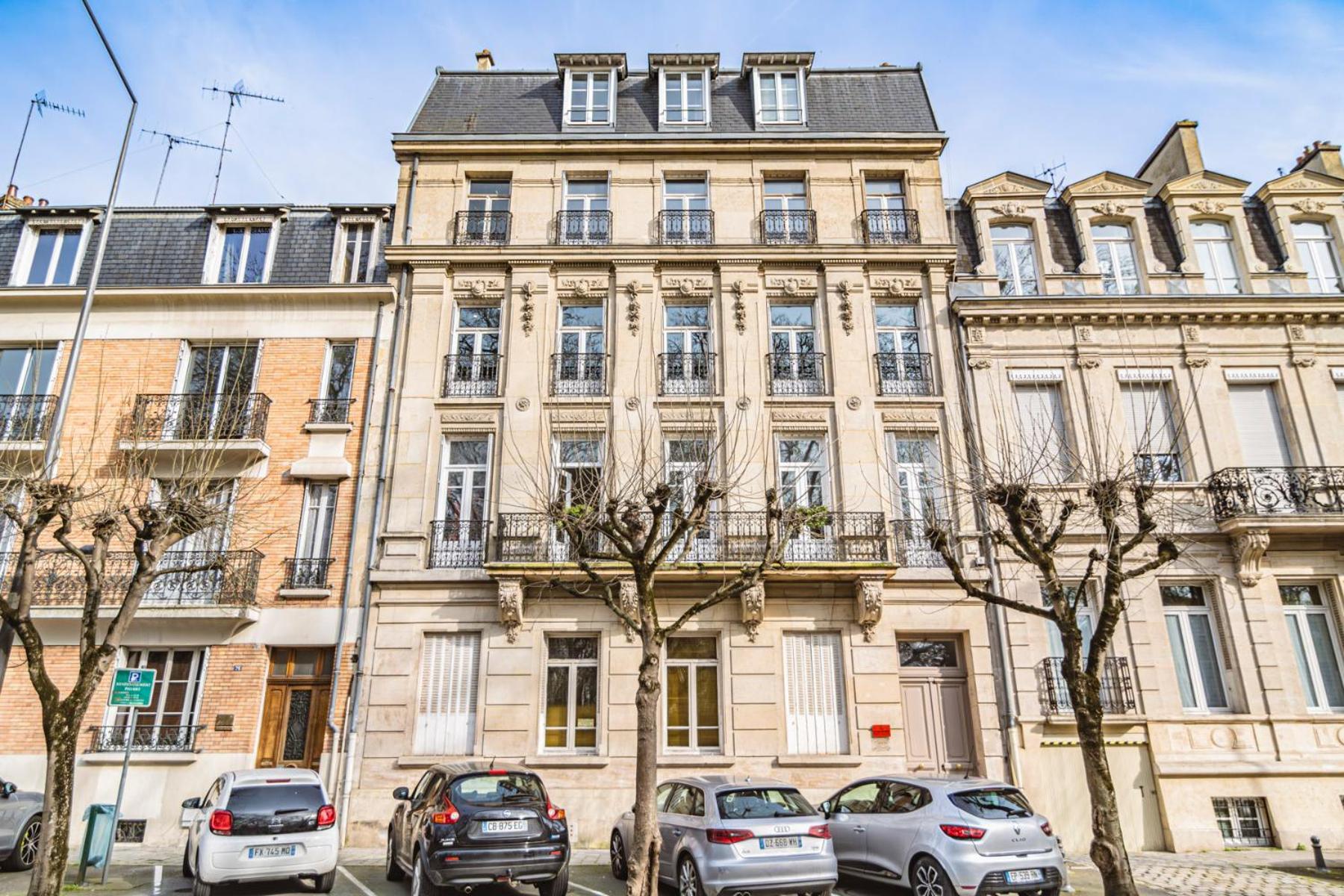 L'Elegance Vue Parc Apartment Reims Bagian luar foto