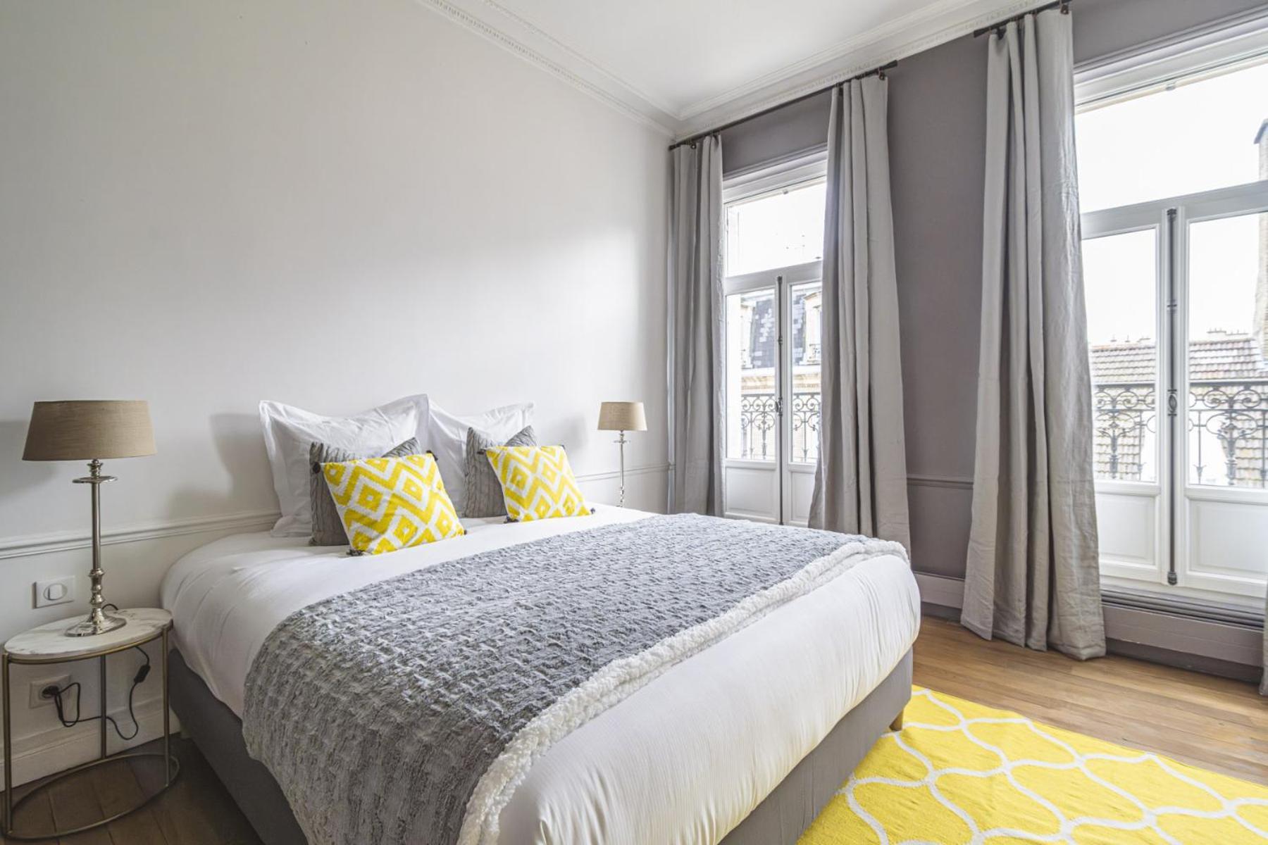 L'Elegance Vue Parc Apartment Reims Bagian luar foto