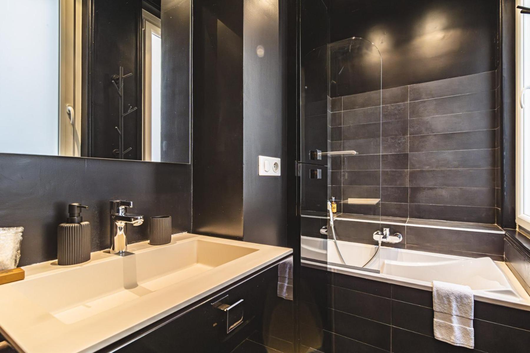 L'Elegance Vue Parc Apartment Reims Bagian luar foto